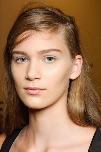 Look 9
